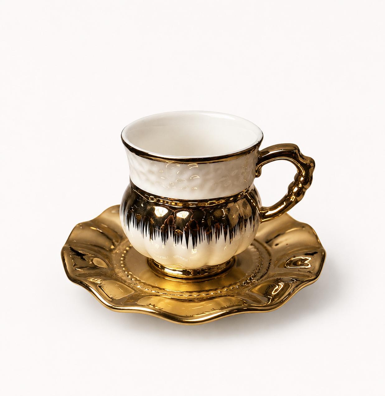 Colorful coffee cup set